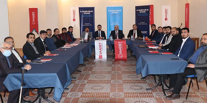 saadet-partisi-planlama-toplantisini-gerceklestirdi1.jpg