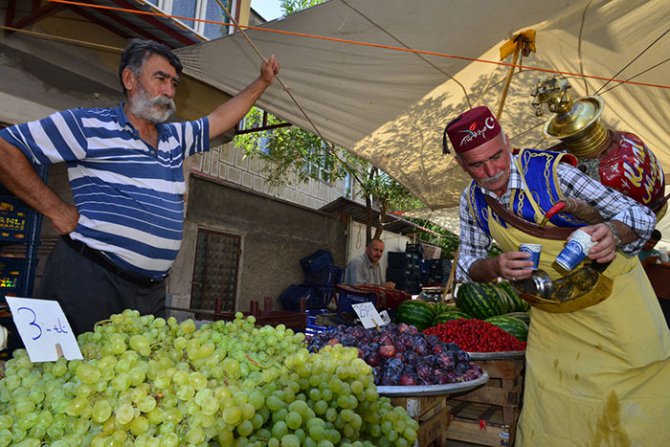 sicak,col-sicaklari,pazar,dulkadiroglu,meyan-serbeti1.jpg sicak,col-sicaklari,pazar,dulkadiroglu,meyan-serbeti1.jpg