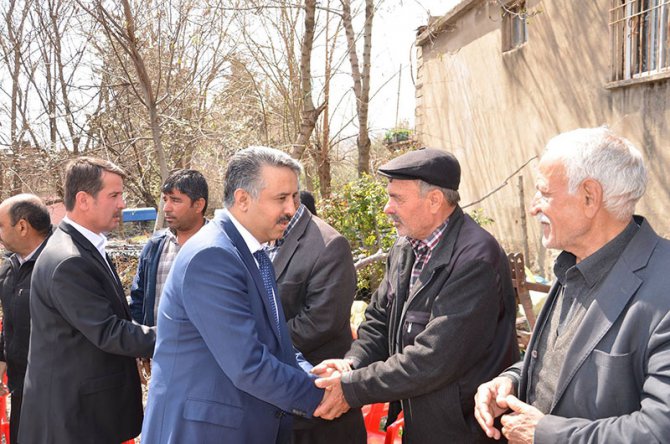 t1-009.jpg t1-009.jpg