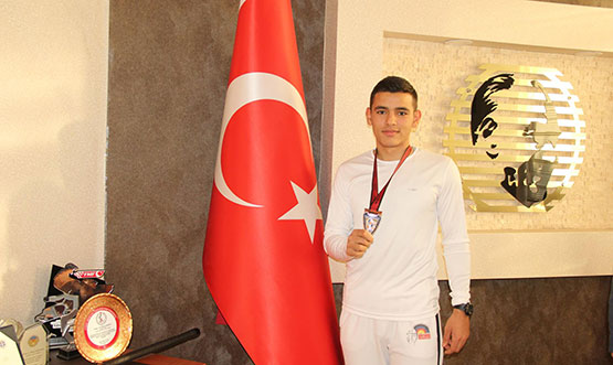 turkiye-okculuk-kupasinda-bronz-madalya-1.jpg